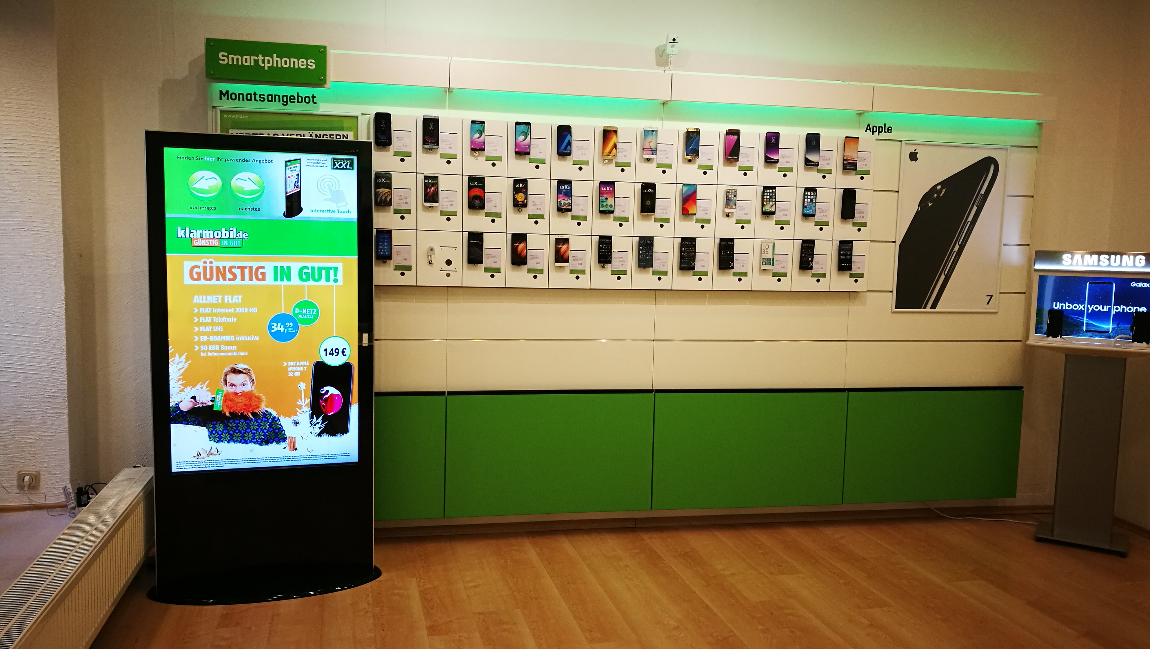 mobilcom-debitel Display Stele