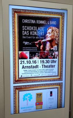 Stele mit Programmvorschau im Theater